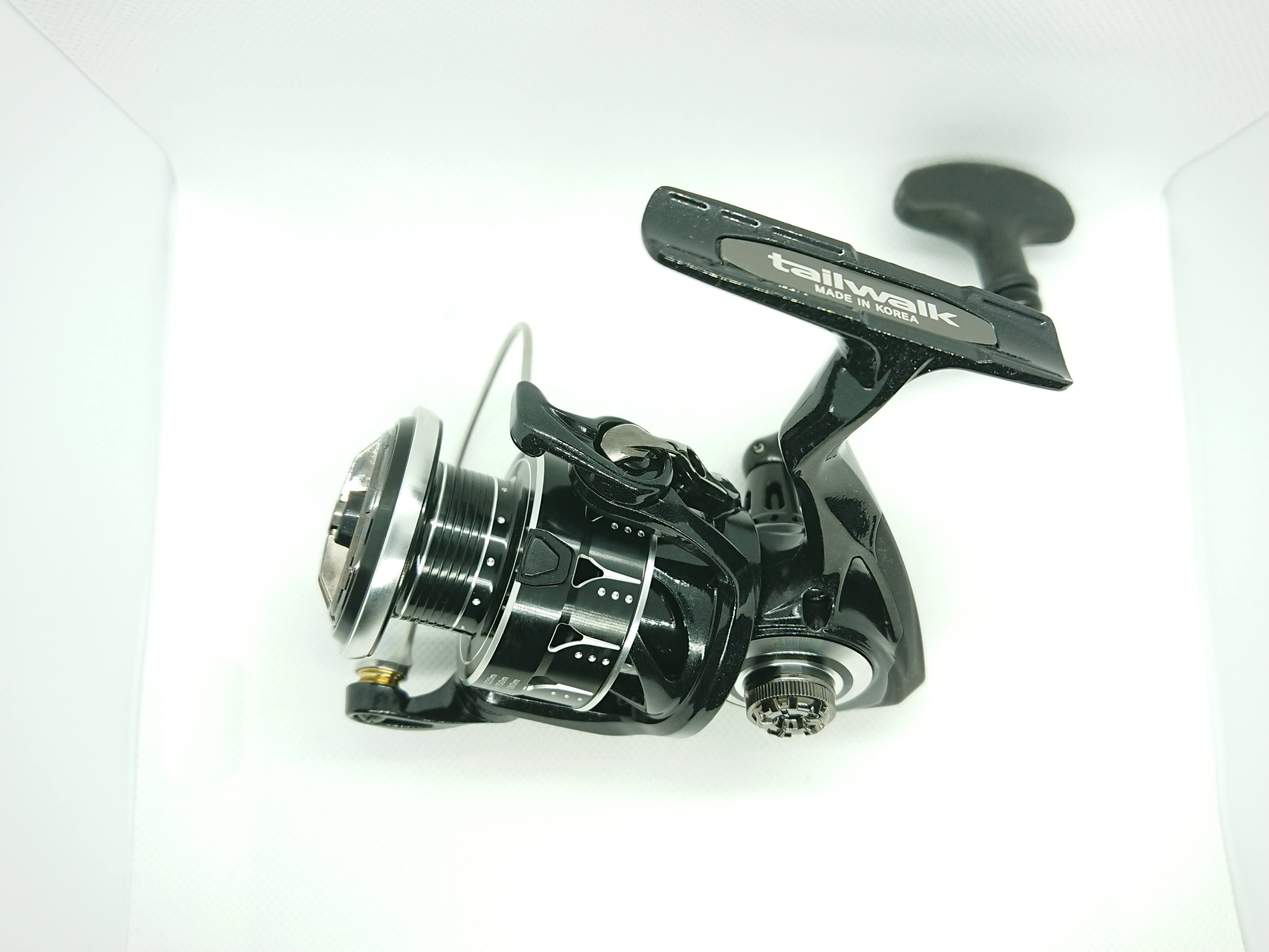 Tailwalk Speaky 2500HGX with Spare Spool